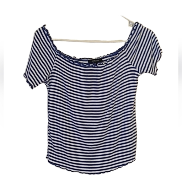 Ambiance Stripe Ruffle Sleeve Top Blue‎ and White Size Extra Large - Picture 1 of 5